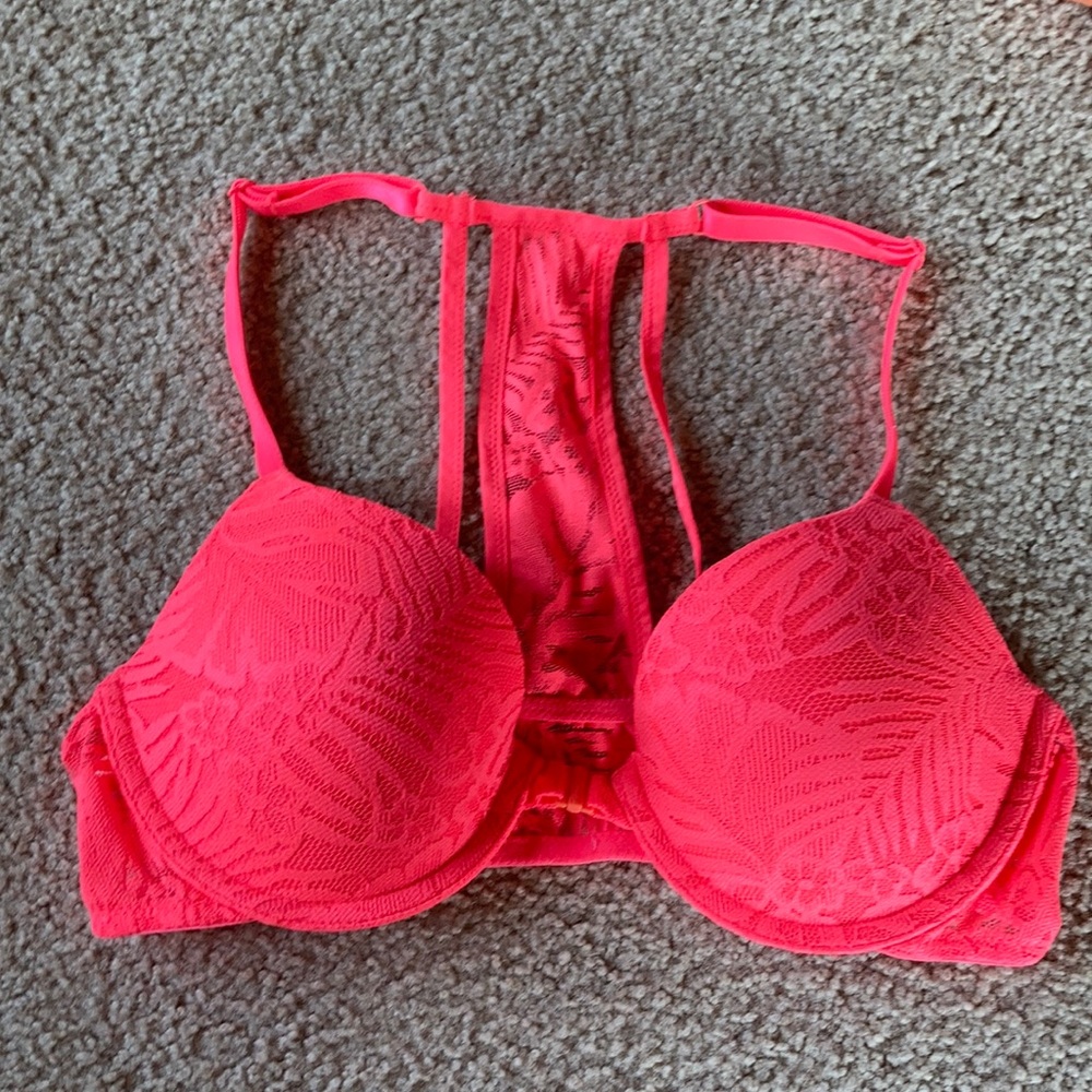 Brand new, never worn front clasp lightlylined bra
